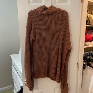 Light brown/auburn red sweater open knit